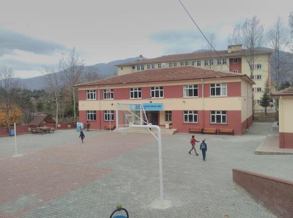 15 Temmuz Şehit Erkan Yiğit Ortaokulu Fotoğrafı